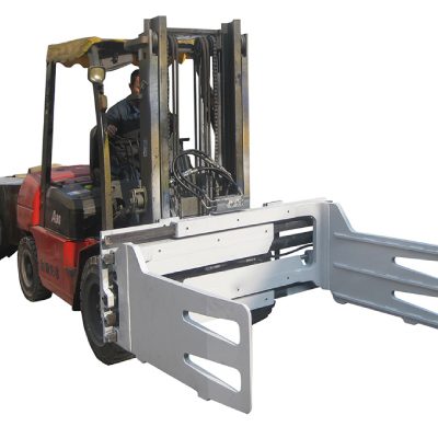 Forklift бүхий эргэлдэгч ачааны тэвш