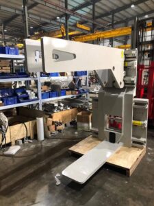 Гантиг өргөх хавчаар